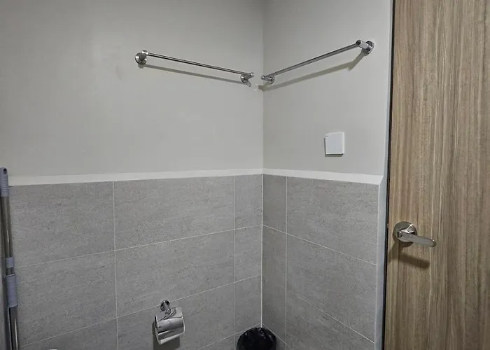 Cozy Luxe With Balcony - Spacious Studio, Near It Park, Fast Wifi, Netflix * Cebu