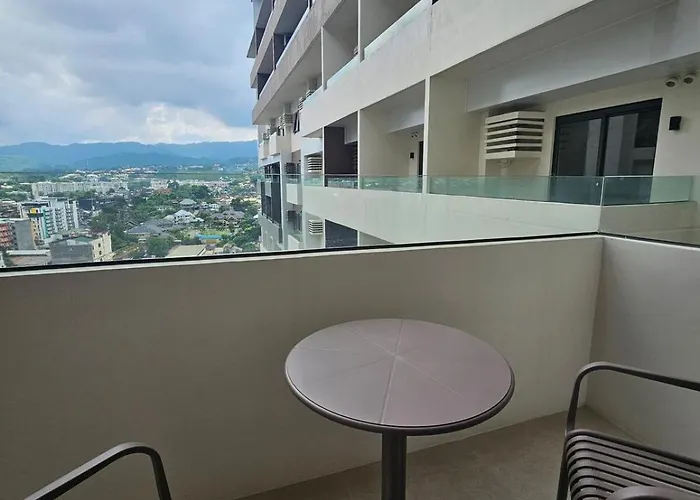 Modern Balcony By Aika Steps To It Park Leilighet