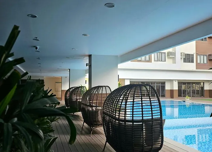 Leilighet Modern Balcony By Aika Steps To It Park
