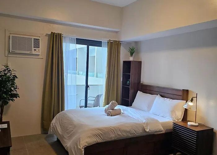 Modern Balcony By Aika Steps To It Park Leilighet Cebu