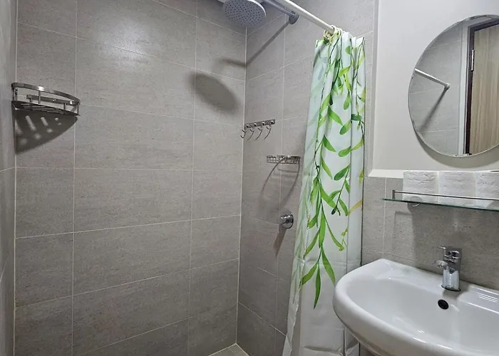Cozy Luxe With Balcony - Spacious Studio, Near It Park, Fast Wifi, Netflix * Cebu