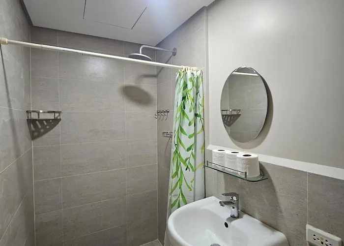 Lägenhet Cozy Luxe With Balcony - Spacious Studio, Near It Park, Fast Wifi, Netflix